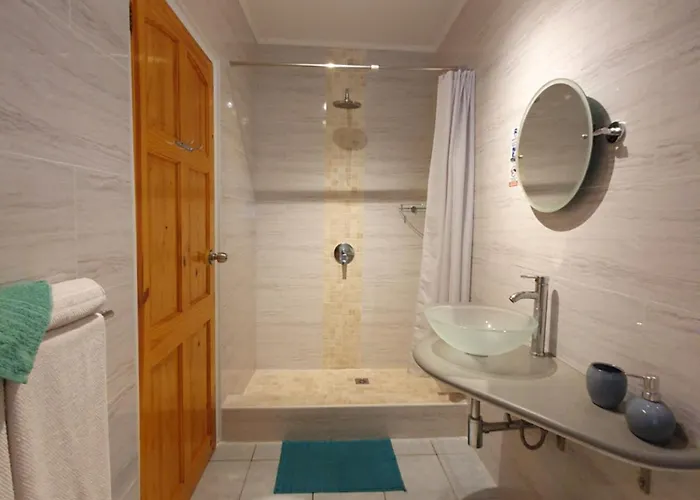 Rose Self Catering Lägenhet Beau Vallon (Mahe)