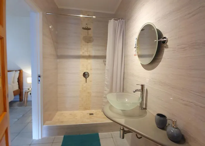 Rose Self Catering * Beau Vallon (Mahe)