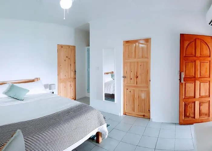 Rose Self Catering Beau Vallon (Mahe)