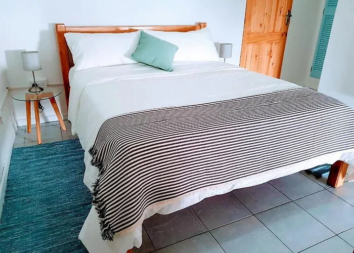 Rose Self Catering * Beau Vallon (Mahe)