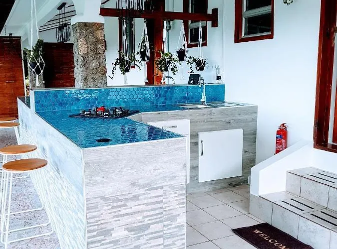 Rose Self Catering Lägenhet Beau Vallon (Mahe)