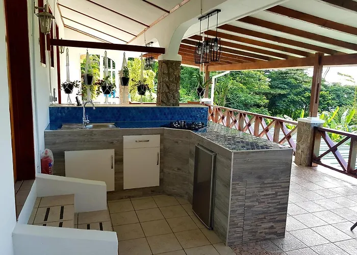 Rose Self Catering * Beau Vallon (Mahe)